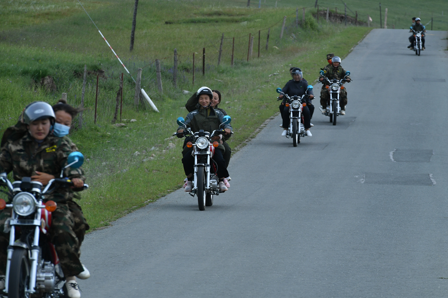 【顯影中國】生態(tài)管護(hù)&ldquo;娘子軍&rdquo; 這群小姐姐真颯！